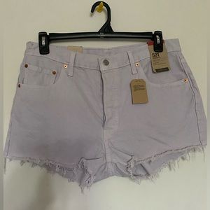 Levi’s 501 Shorts A High Rise Fitted Through The Hip 100% Cotton Size 33
